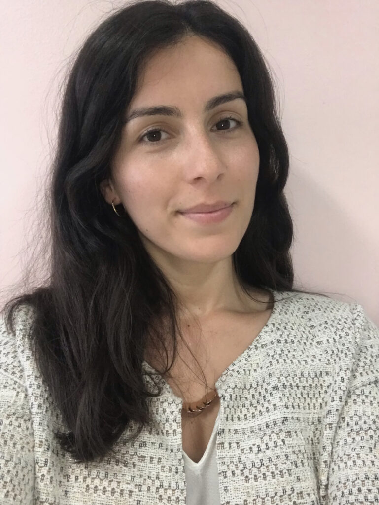 Dra-Cristiana-Soares